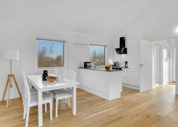 3 Bedroom Awesome In Semesterbostad Vordingborg