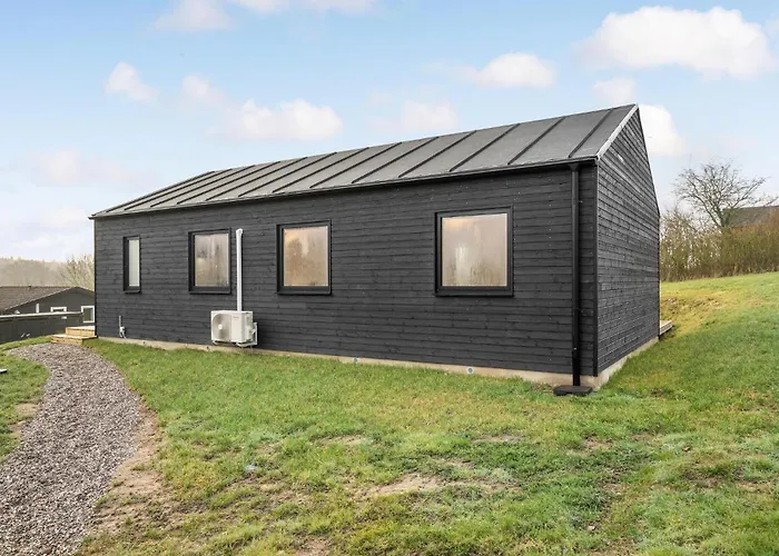 3 Bedroom Awesome In Semesterbostad Vordingborg